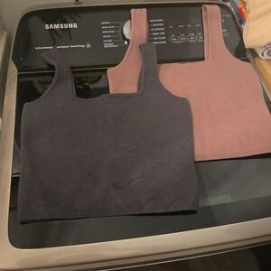 Abercrombie & Fitch Black and Pink Crop Tops